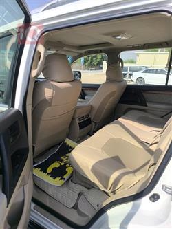 تۆیۆتا لاند کروزەر